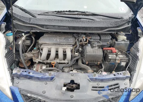 2011 Honda Fit from USA, damaged, VIN JHMGE8H32BC023051